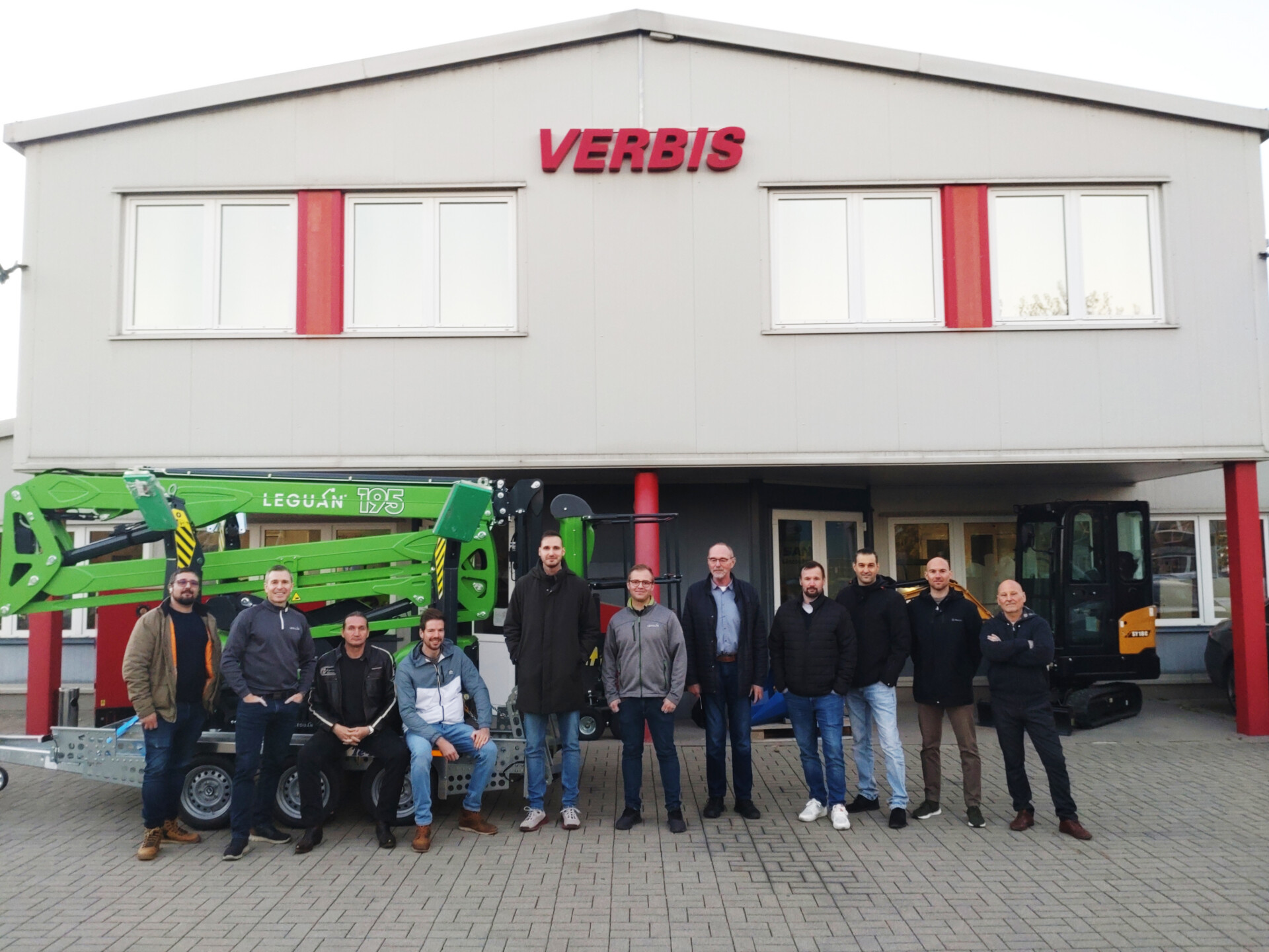 Leguan Lifts Expands to Hungary with Verbis Kft