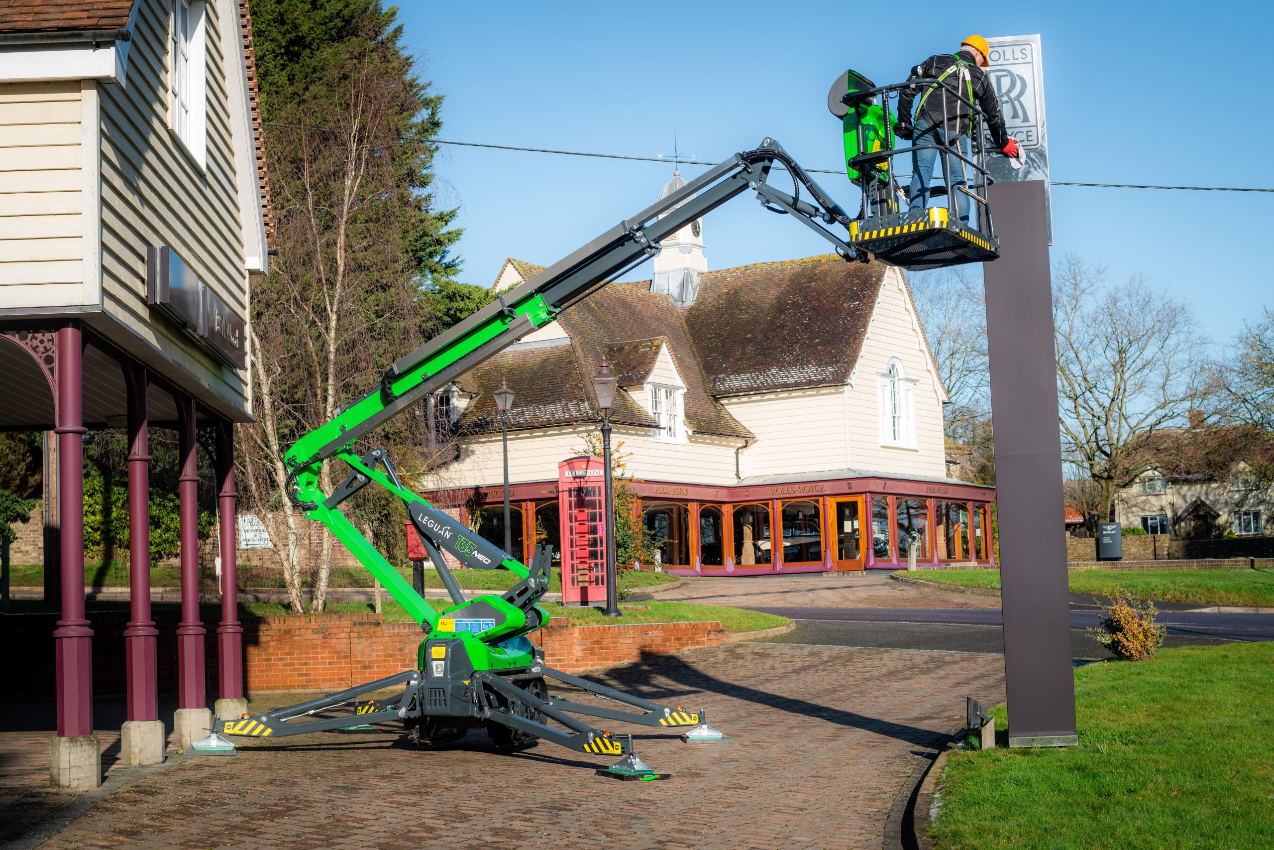 Reaching new heights with the new Leguan distributor in the UK